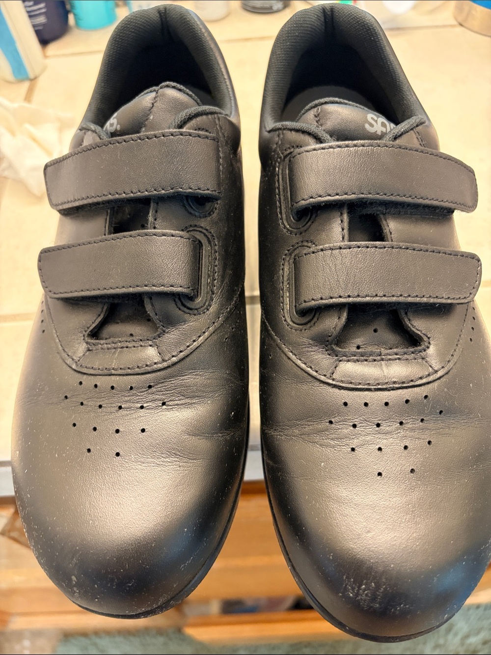 SAS Black Leather Me Too Walking Shoes Sz 6.5 Wide